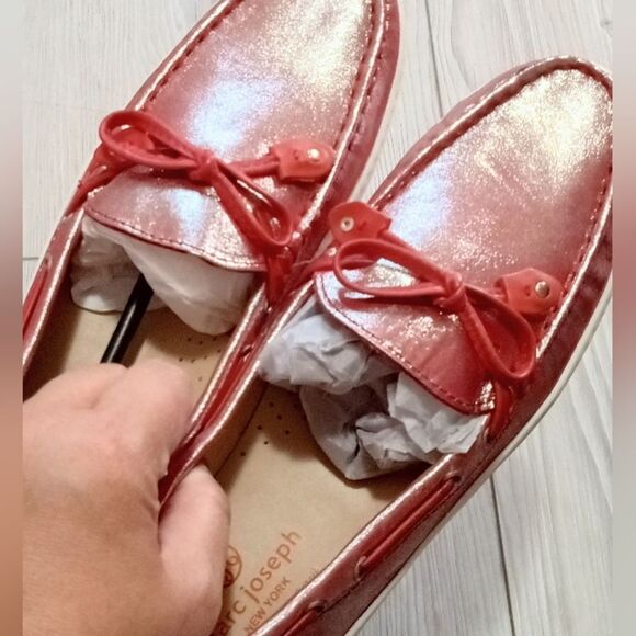 (31-0482) MARC JOSEPH slip on glimmer red leather CYPRESS HILL shoes Sz 4.5 - Picture 1 of 10